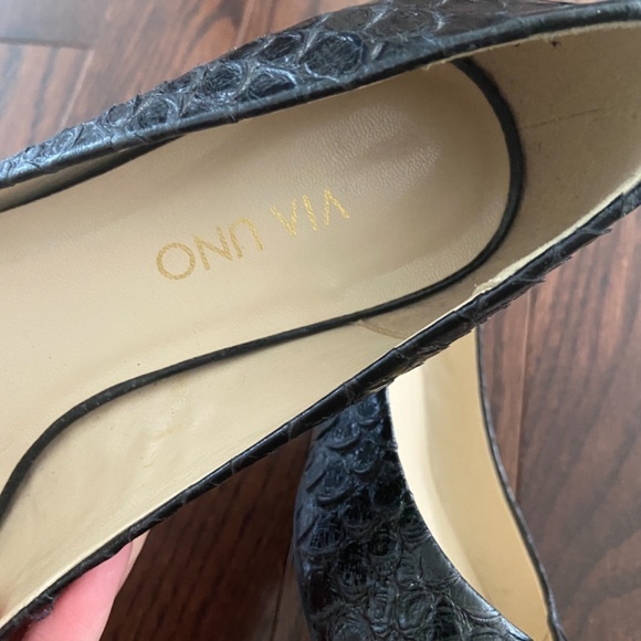 Via Uno Faux snakeskin heel shoes - size 40 EU/9US - Picture 3 of 4
